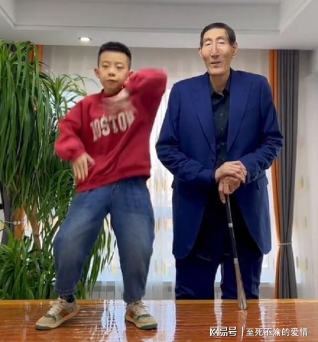 无名导演彻底上岸!《牛来》票房突破1000万,目前可拿336.2万元收益