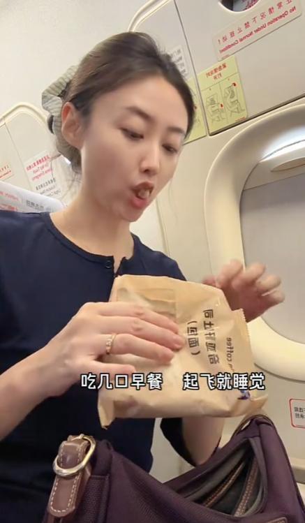梅西留下不走了,是时候该回家了世界杯的掌声还在耳边,但梅西已经站在了人生的另一个十字路口