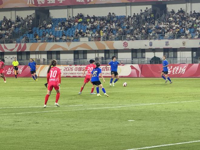 尼克斯夺冠湖人最尴尬:詹姆斯留队与否不重要,东契奇难超哈登