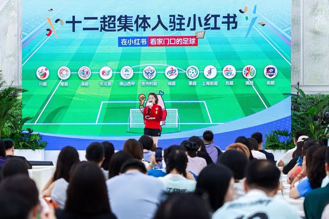 余依婷刷新200女混亚洲纪录,徐嘉余刷新50男仰亚洲纪录