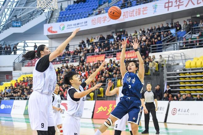 “鸠摩智”李国麟随蓉城远征客场:我最喜欢的韦世豪绝杀比赛