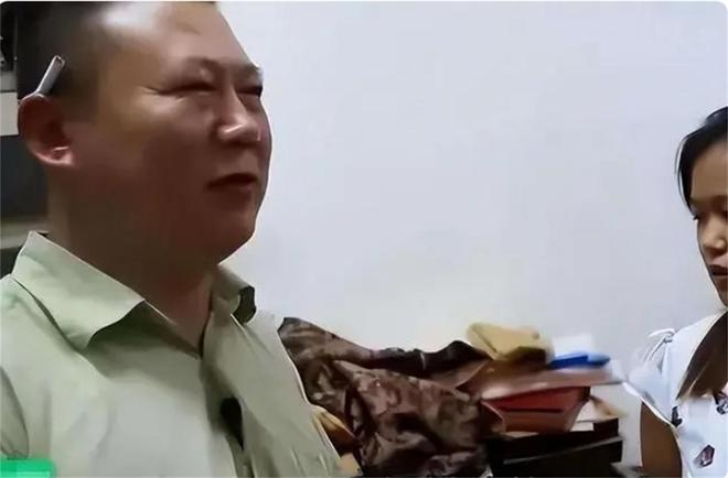 44岁奥运冠军杜丽近况曝光!嫁师弟庞伟育有一子,结婚17年被宠成公主