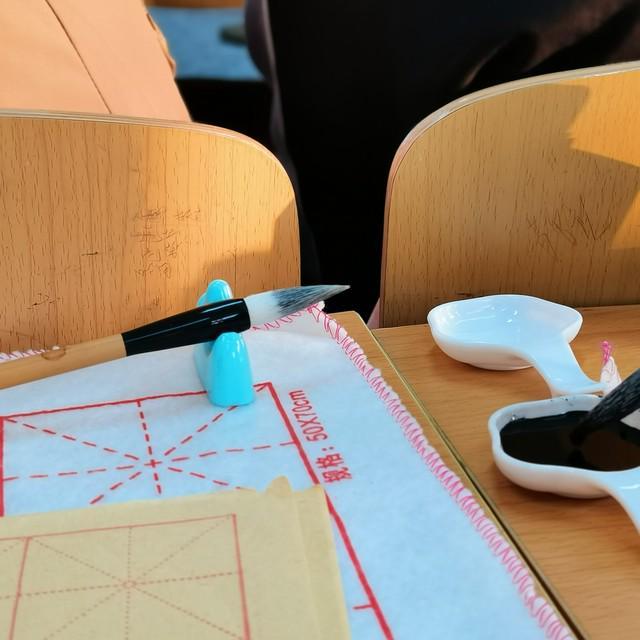 《欢迎来龙餐馆》原型之一曾在伊拉克开餐厅:日均营业额约4000美元,当时做饭很难吃,一把糖一勺醋自己都吃不下去,但来的人挡都挡不住
