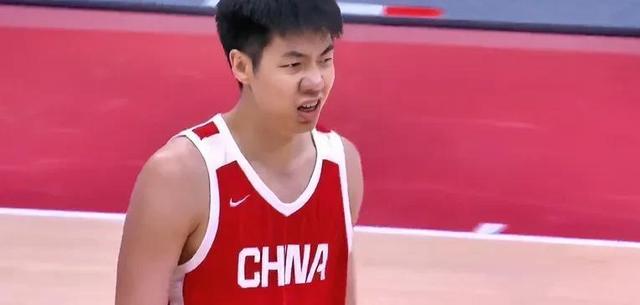 近5场不胜!欧冠:十人曼联0