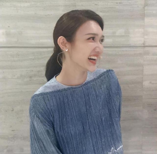 国乒男团摘银,王楚钦赛后微博评论区10分钟1W+评论:辛苦了