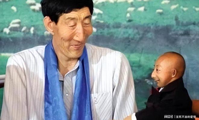 今晚亮相!杨瀚森:跟队友有些生疏需好好交流,要为球队贡献力量