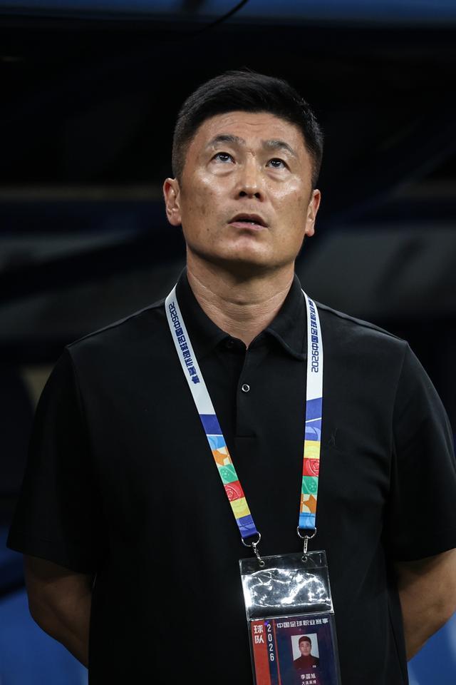 广州队与郭艾伦分手,昔日亚洲第一控卫,终究还是成了篮坛内马尔