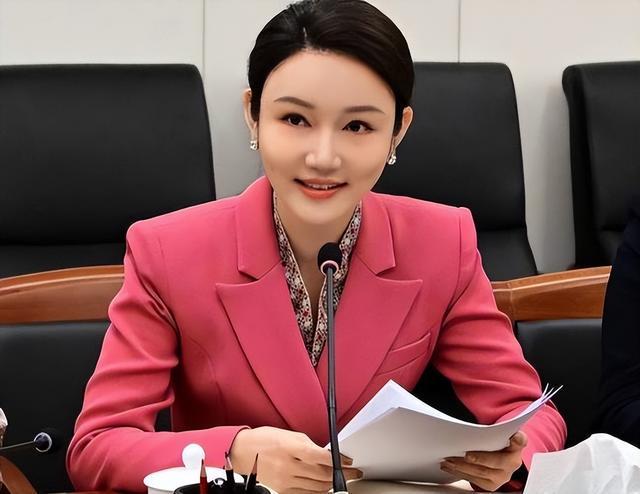 广东一大学生逛街时被人搭讪并邀约打牌,遭出千设局被骗1.2万元,还被多名男子胁迫人脸识别转账,法院:主犯获刑14年半