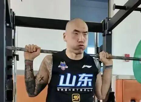 125亿美元天价易手！洛杉矶湖人队刷新职业体育最高估值纪录