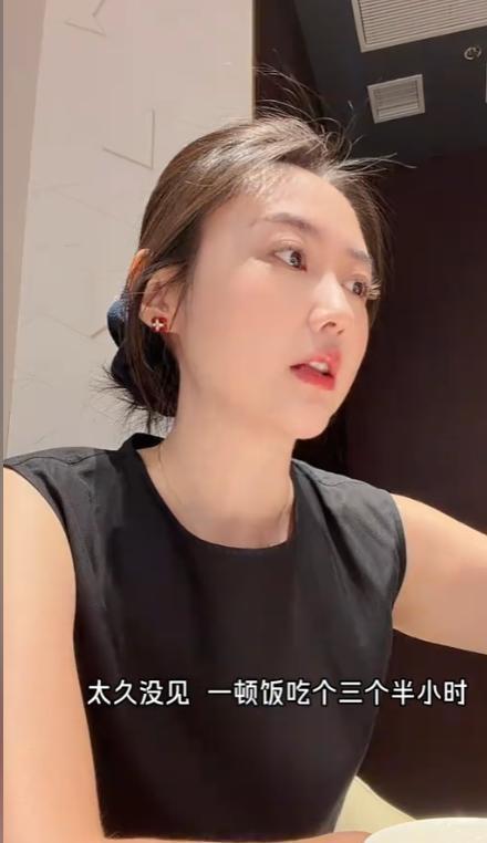 苏州一对情侣,谈了7年,女子提了18次分手,分手后在街头痛哭!