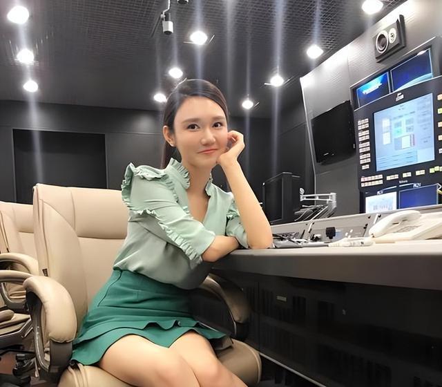 女子回应“儿女都不是亲生”：是我的错我认；否认婚内转移1400万元，称丈夫也有第三者并对自己拳打脚踢，双方都有错，丈夫：没有家暴出轨