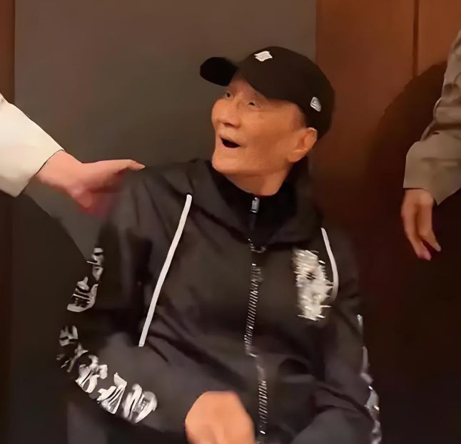 庆祝活动帅没意义:C罗淘汰赛前收到沮丧消息