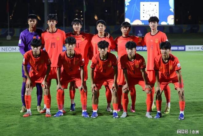 8分完胜!中国男篮3连胜夺冠:贺希宁轰25分6助,奇兵三分5中5