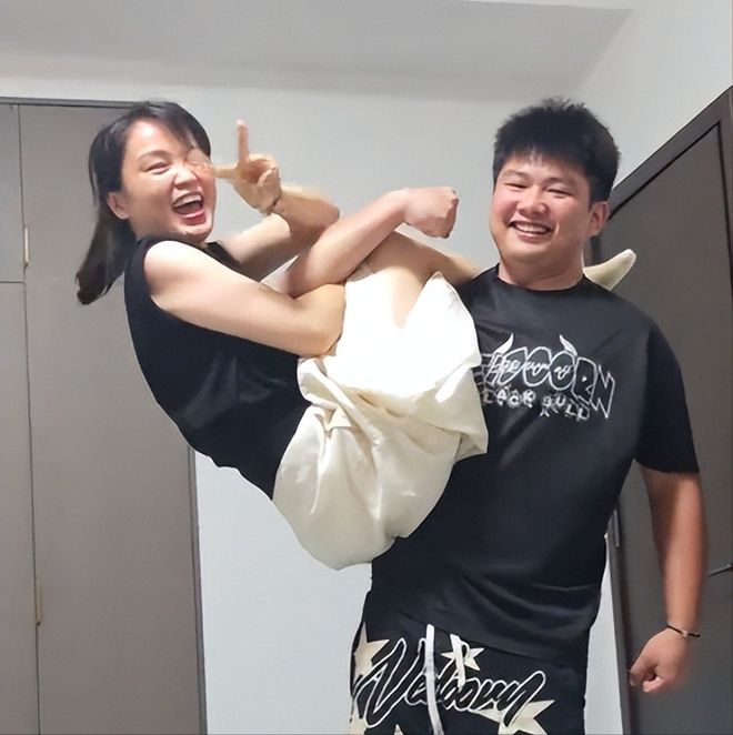 哈勒斯登男孩距NBA冠军一步之遥，已成系列赛标志