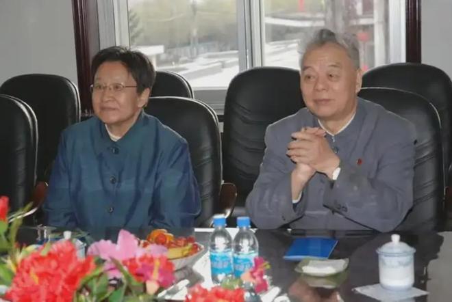 巴顿谈被逆转:不是某一个人的问题,所有人没能把球真正控住