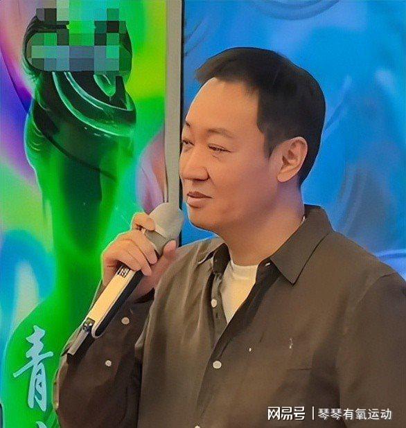 34岁萨拉赫自由身签土超豪门2年!年薪1700万欧 沙特土豪抢人失败