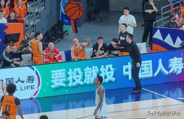 贝克尔和克妈为斯瓦泰克问题会诊想法相左，辛纳是2.0版德约？